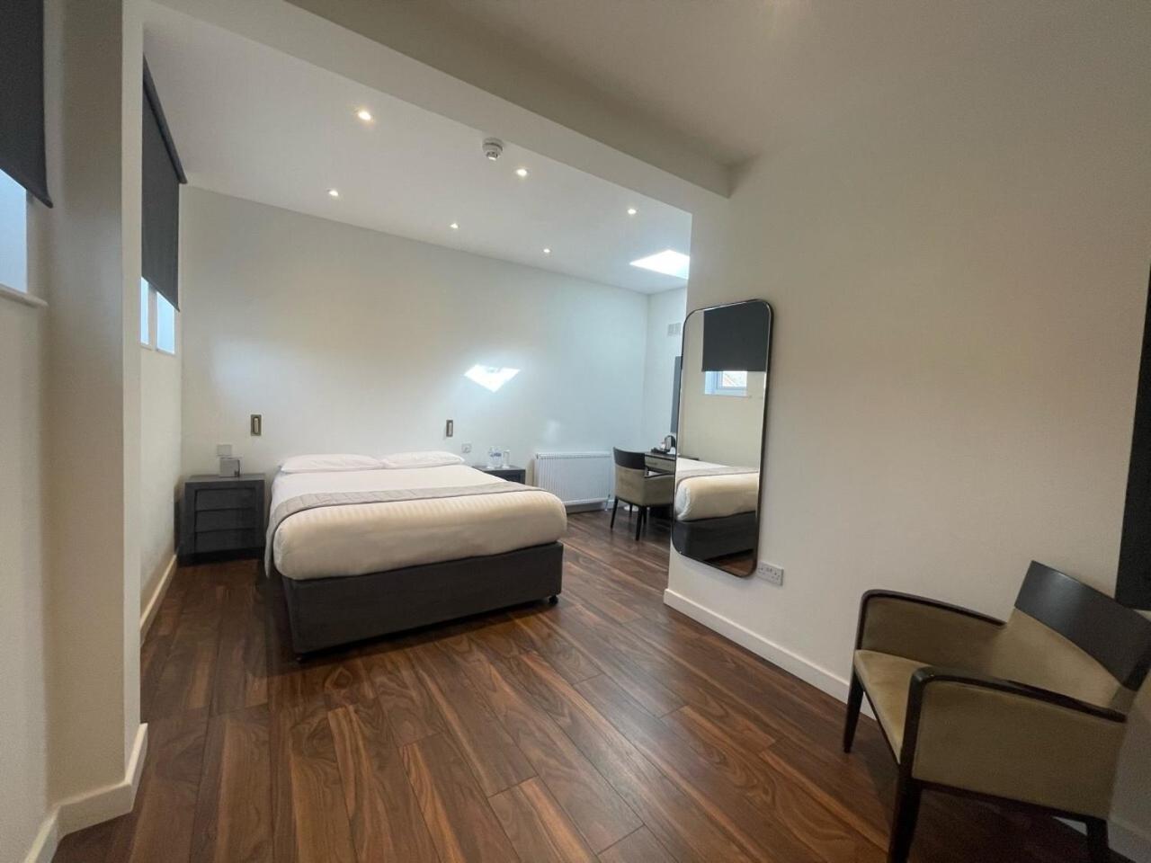 Hotel Nap Inn Barnet Dış mekan fotoğraf