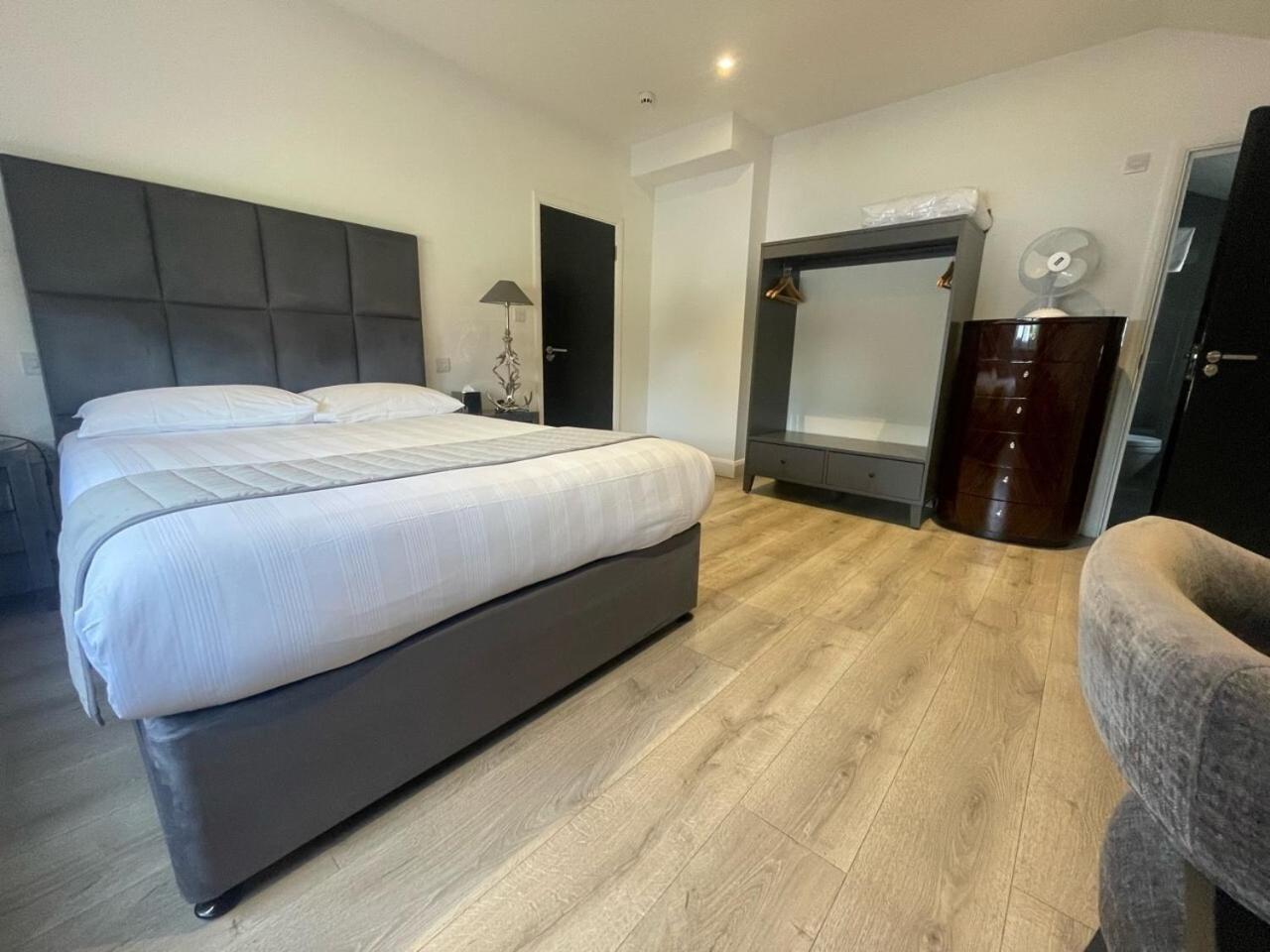 Hotel Nap Inn Barnet Dış mekan fotoğraf